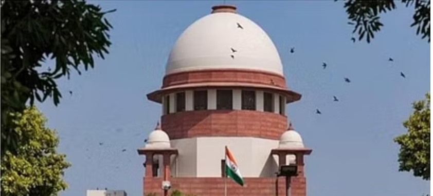 Supreme Court: 'सजा में छूट पर आदेश की अवहेलना क्यों', अदालत ने यूपी सरकार के सचिव से मांगे अधिकारियों के नाम