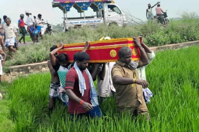 Tamil Nadu: Dalit family in Thoothukudi allegedly denied use of road to crematorium