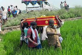 Tamil Nadu: Dalit family in Thoothukudi allegedly denied use of road to crematorium