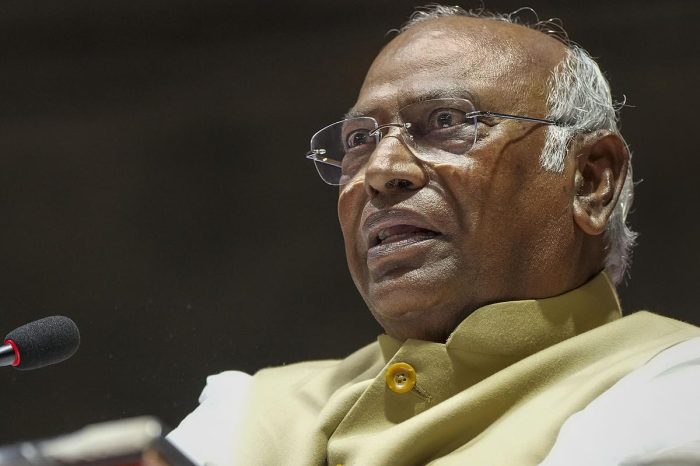 Kharge to meet Dalit professionals, activists and members of civil society
