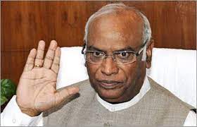 Cong leaders, workers will continue to fight politically, legally: Kharge after Guj HC’s dismissal of Rahul Gandhi’s plea