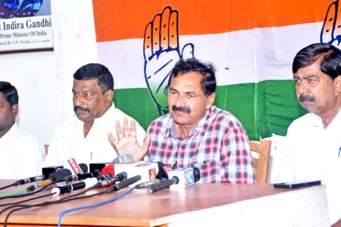 Congress calls MP Pratap Simha as “anti-dalit” for his opposition to ‘Mahisha Dasara’