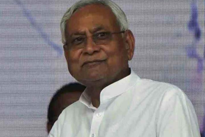 Bihar Reservation Nitish Kumar Scold On Jitan Ram Manjhi Bjp Says Insult Of Dalits